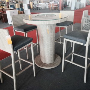 Outdoor Bar table with incorporated ice bucket and rattan stool set