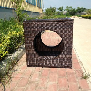 Rattan Cat House – Pet cat bed with 4 round windows