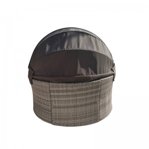 Modular outdoor daybed Retractable Canopy