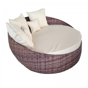 Poolside rattan daybed outdoor lounge daybed garden sunbed